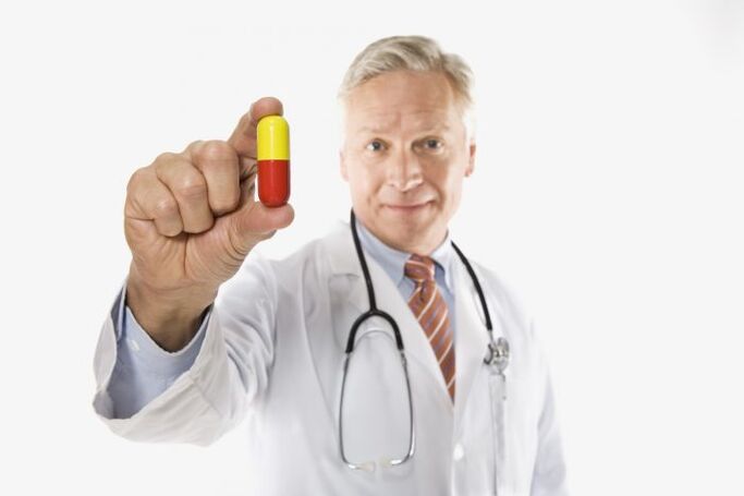 ārsts piedāvā zāles pret prostatītu